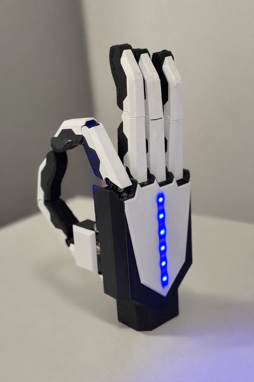 11-DOF Humanoid Hand